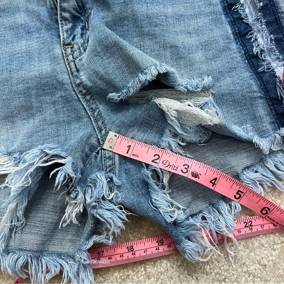 KanCan Shorts Womens Medium Blue Denim Cut Off Side Stripe Distressed High Rise - Picture 7 of 7